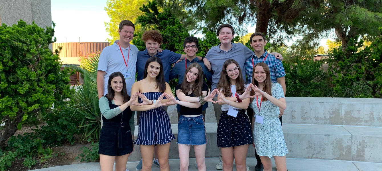 5e56d166fd13ac58e2b46aec_IMG_6144