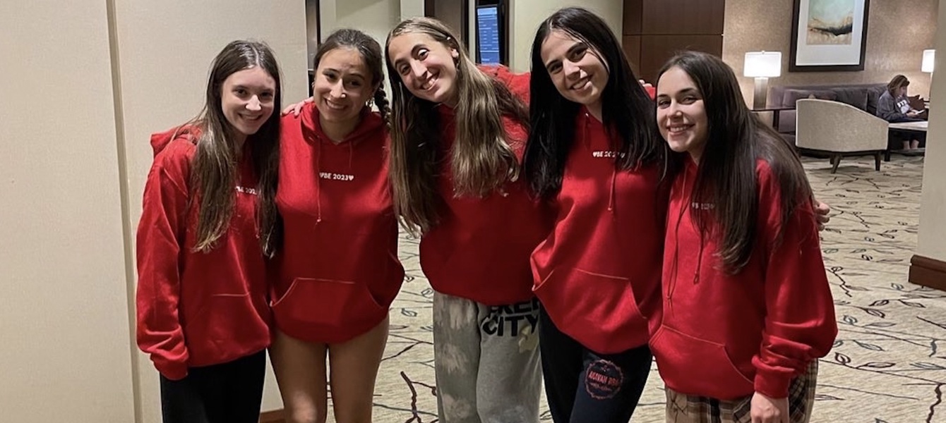 6388d6df121cadc7af22f07a_miembro de la junta directiva de BBYO 