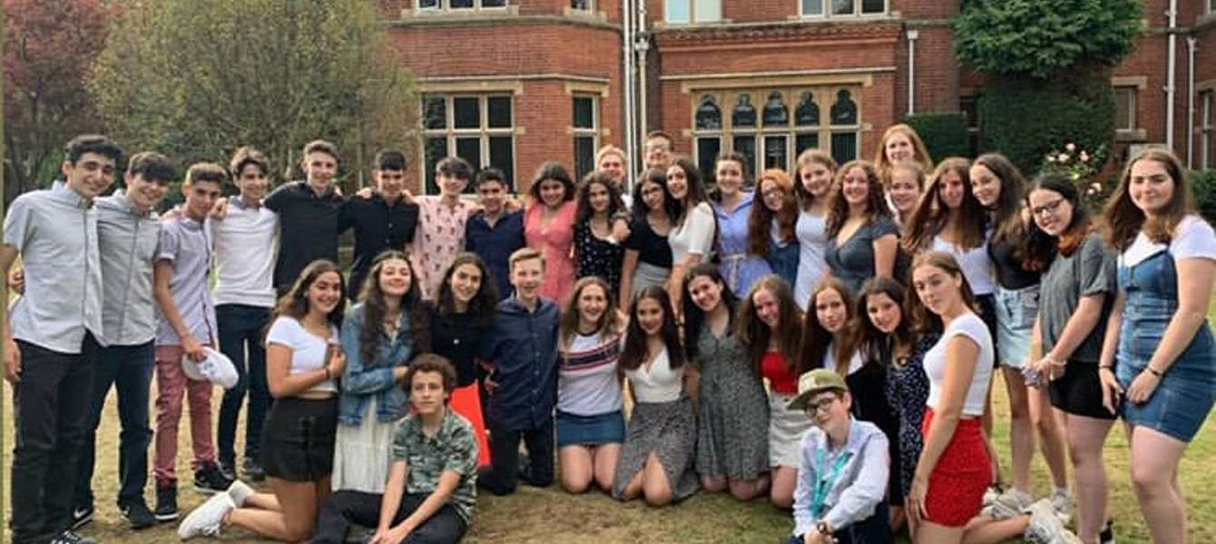 6157583872b75721995b8aa9_uki shabat