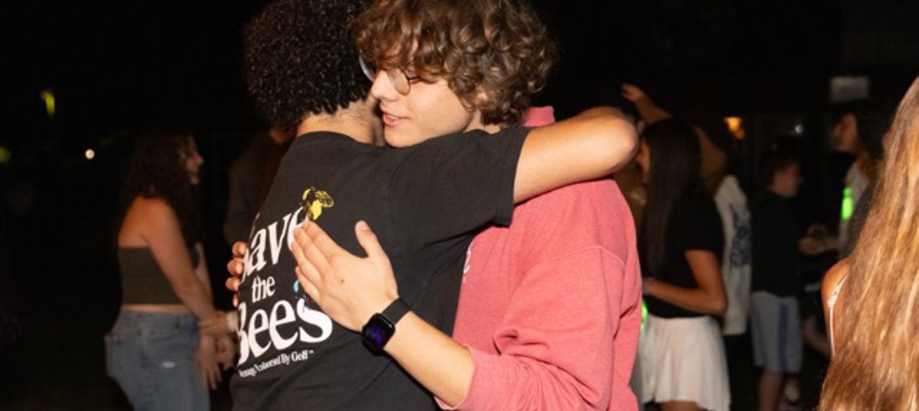 67473c368a2d0cfc7b318814_Aaron Perrotta Kallah, 27 de julio - 160 Medium