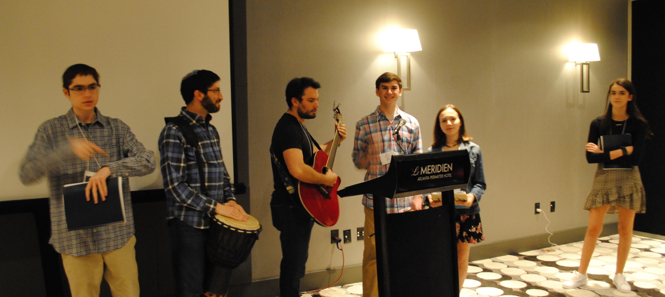 5ea3032da695411f705d4c7c_GAR Shabat, imagen 2