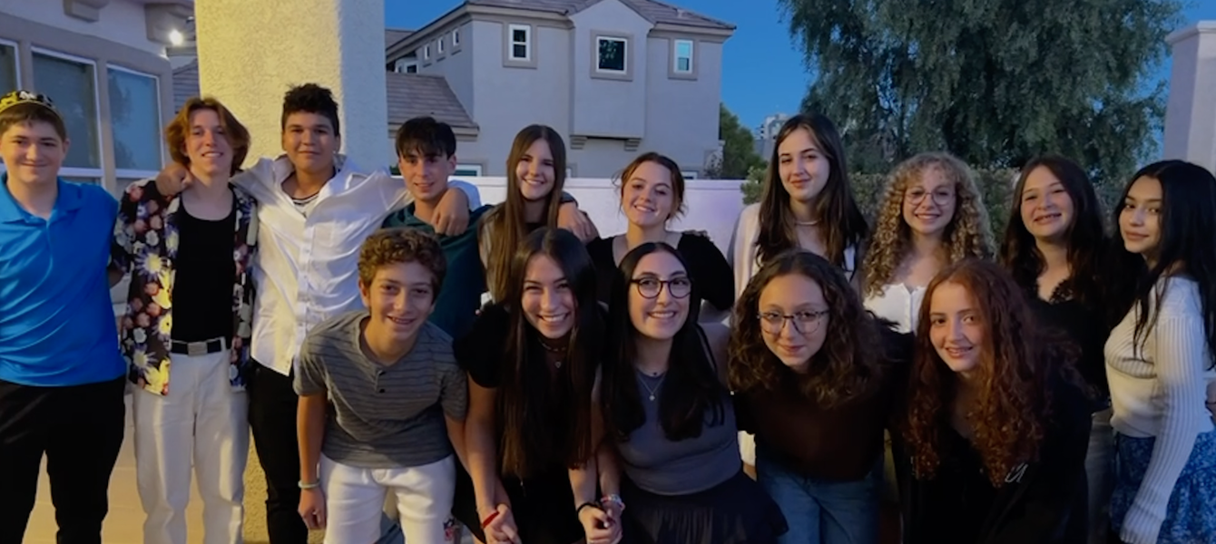 6362966acafaf4929b0923a9_AViKP Crop