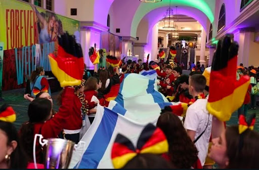 67c9c8c69ea49dcfb291a014_leamordkovich2-6