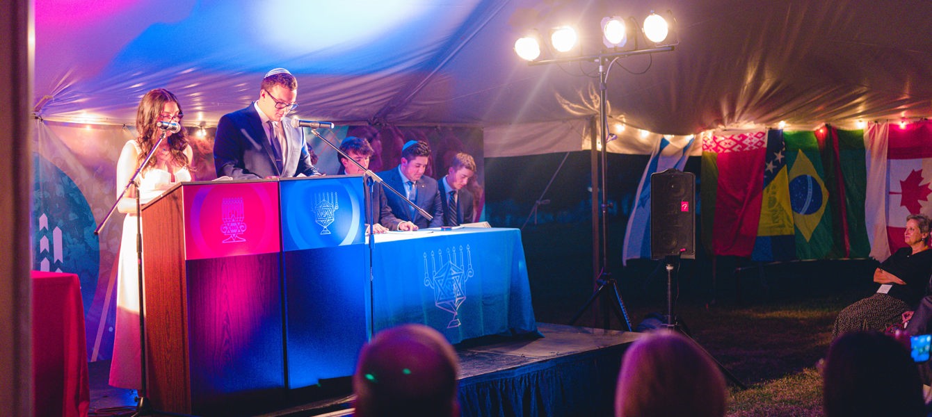 62ffb8704002c93bfc4061ed_R1090253