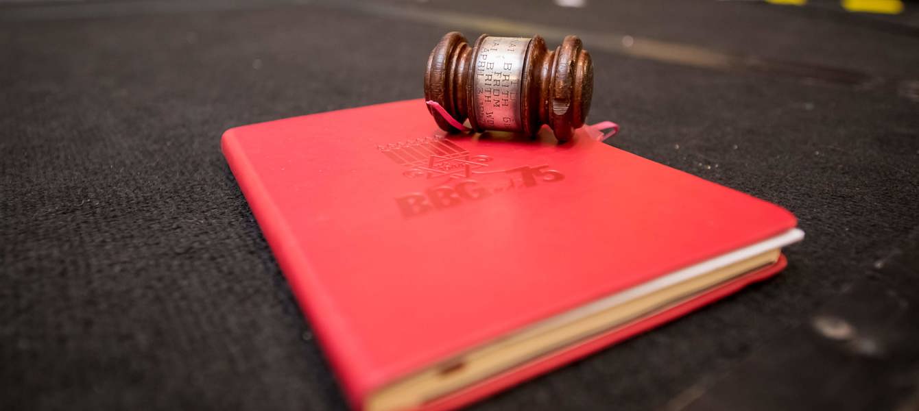 5e56e4353779daa594f1a428_Selecciones-del-domingo-Kandel-54