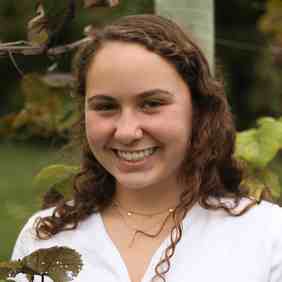 5dbf5e709bf13e7d8f52c7c4_Zoe Sher