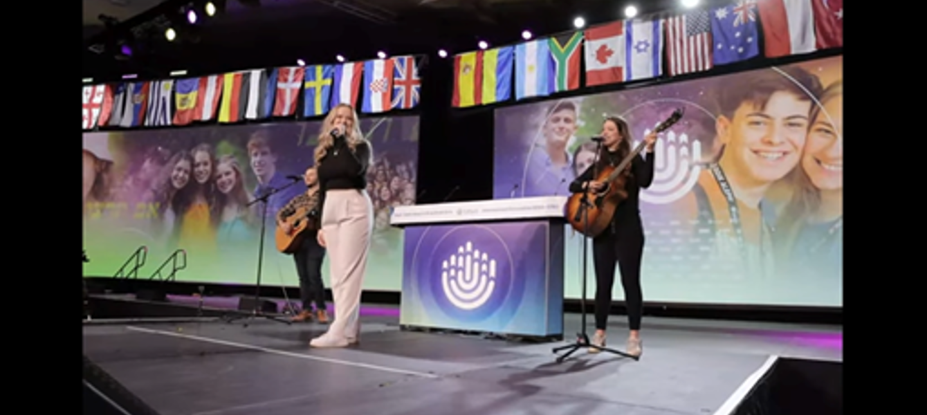 62101ce2ffd1e4abd6750ff8_Jason 1