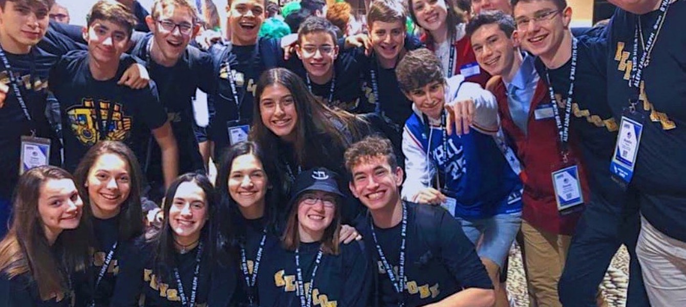 5f1af9cde505292ef96a58f3_Foto del Shabat de KMR