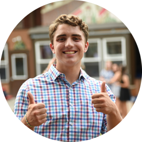 5d71587f071cec6944fa9ee6_Ben, primer plano con círculo