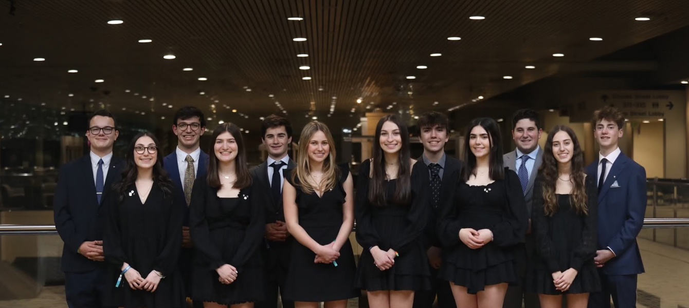 647c08ef47efd5a665854bc9_C2D9E3FE-2168-4A26-B769-3E598FDAB990 copia